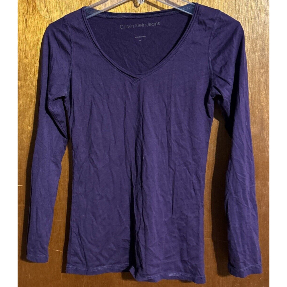 Calvin Klein Jeans M Women’s Top Shirt V Neck Blouse Purple p to p 16” s to h24”